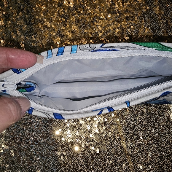 NWOT Vera Bradley Mediterranean White 3 piece set. - Picture 9 of 12